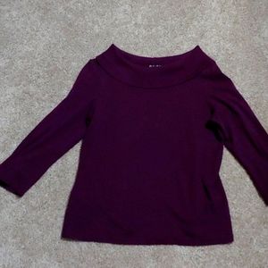 Ladies light sweater top